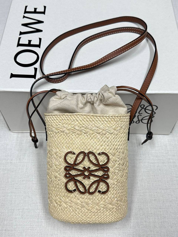 СУМКА LOEWE фото