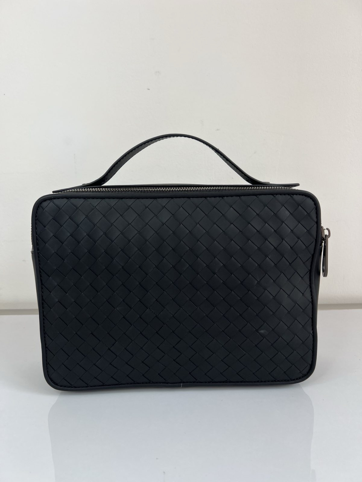 МУЖСКАЯ СУМКА МЕССЕНДЖЕР BOTTEGA VENETA детальное фото