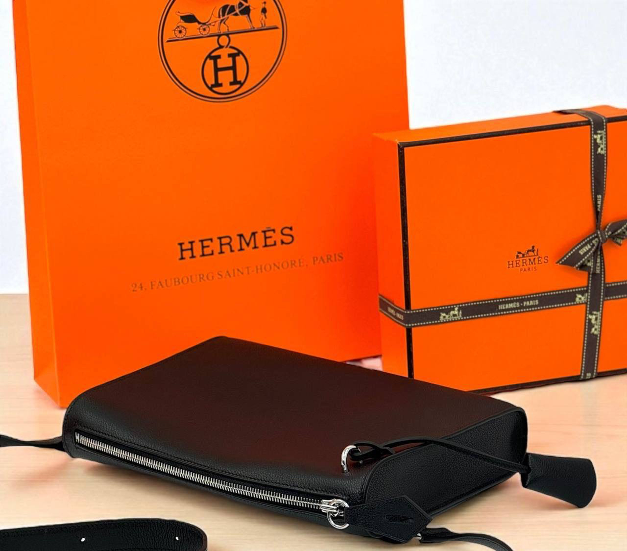 МУЖСКАЯ СУМКА МЕССЕНДЖЕР HERMES детальное фото