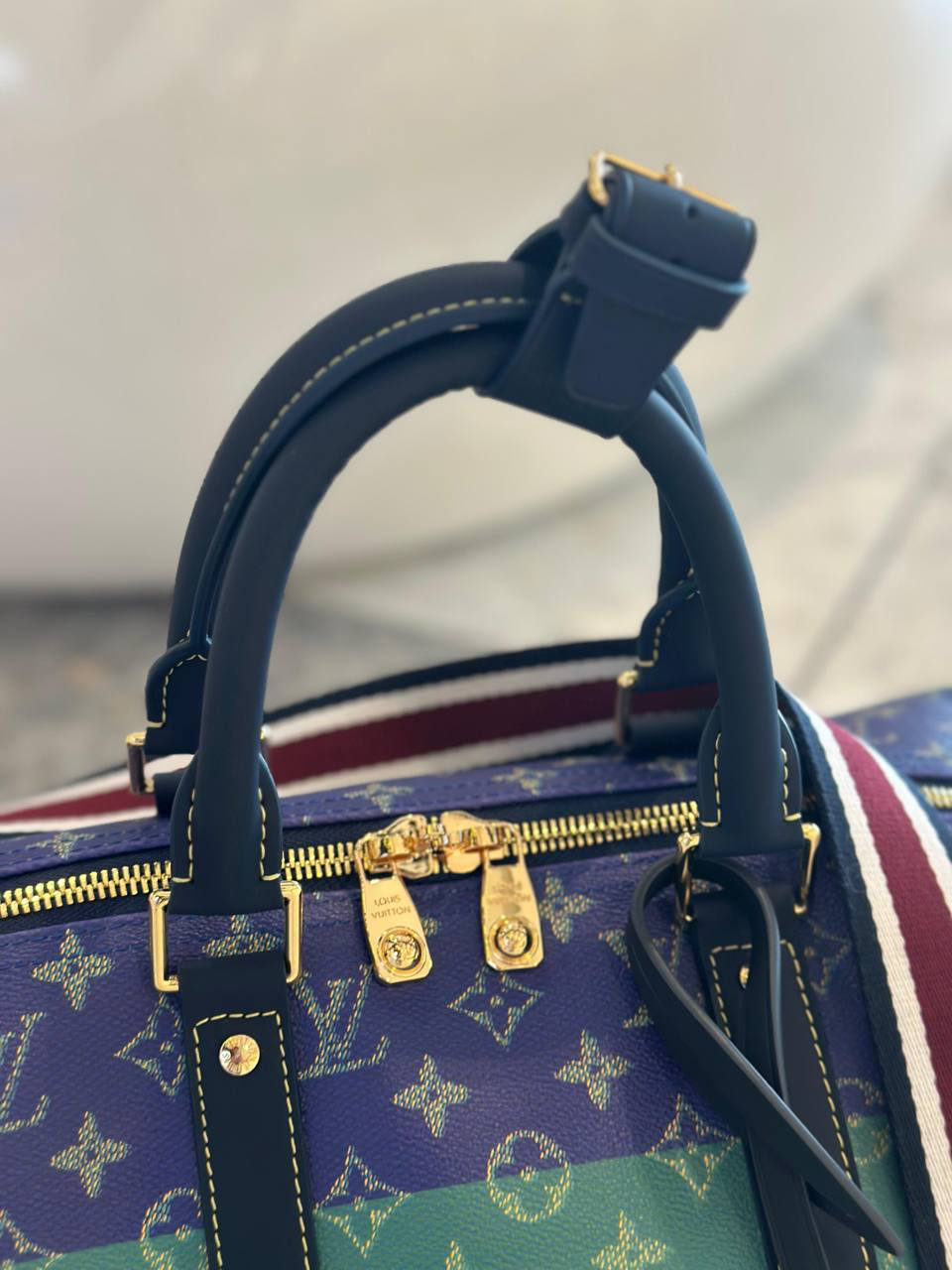 ДОРОЖНАЯ СУМКА LOUIS VUITTON детальное фото