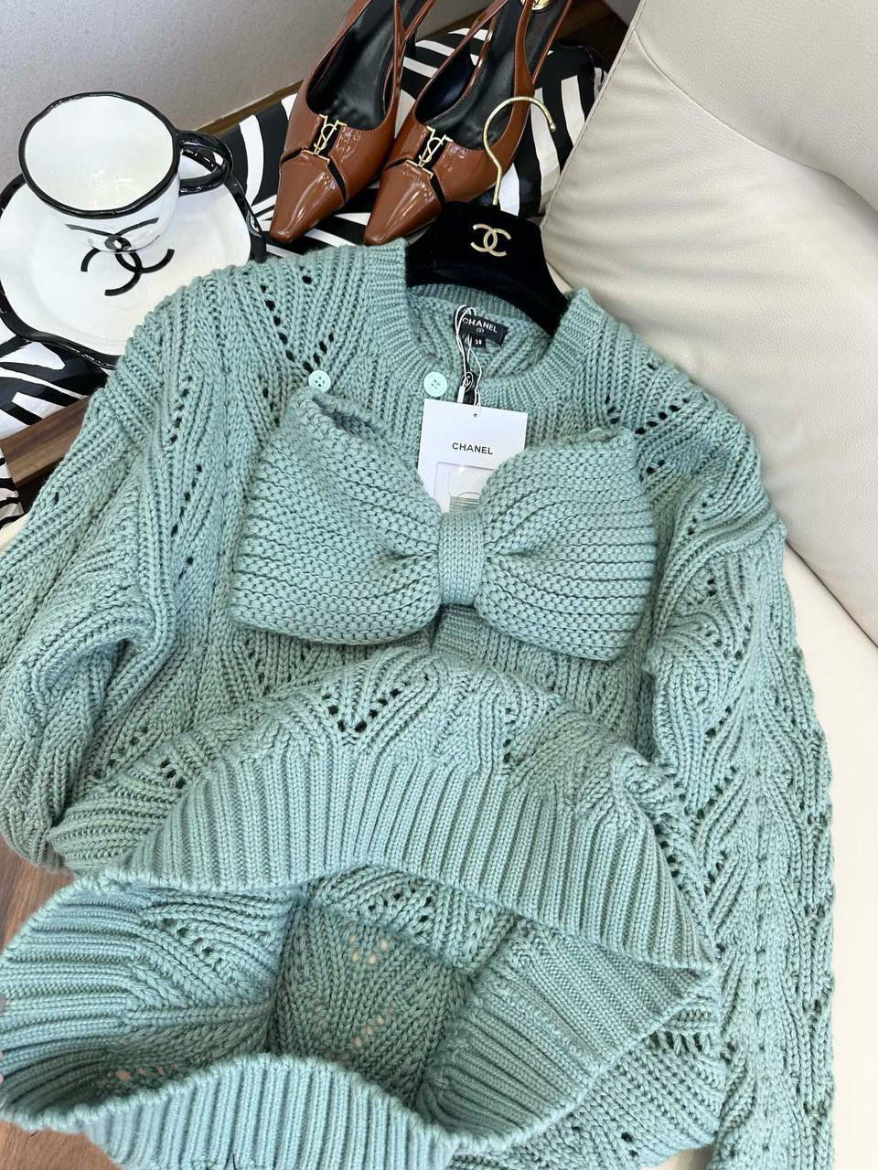 СВИТЕР CHANEL детальное фото