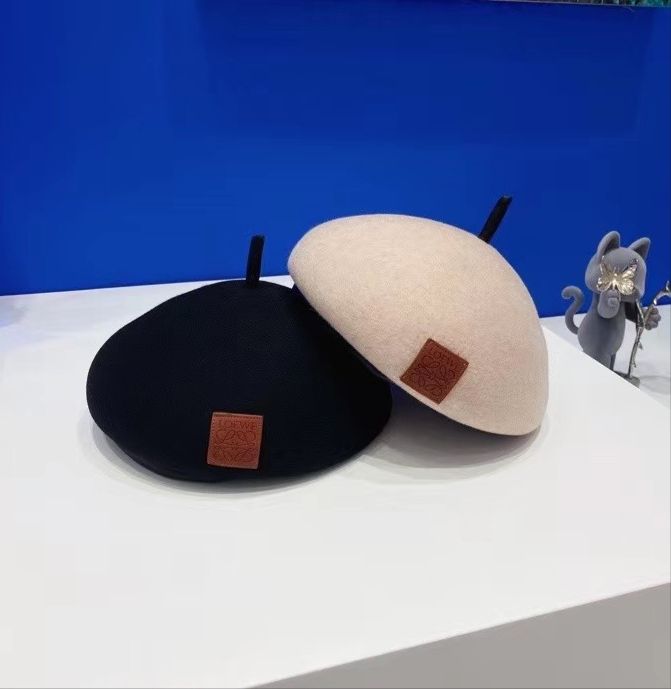 БЕРЕТ LOEWE детальное фото