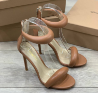 БОСОНОЖКИ GIANVITO ROSSI фото