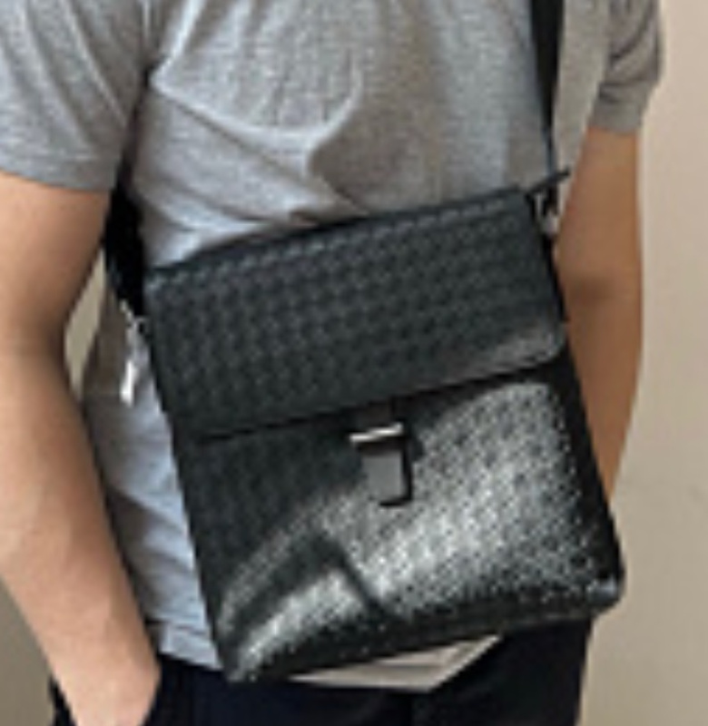 МУЖСКАЯ СУМКА МЕССЕНДЖЕР BOTTEGA VENETA фото