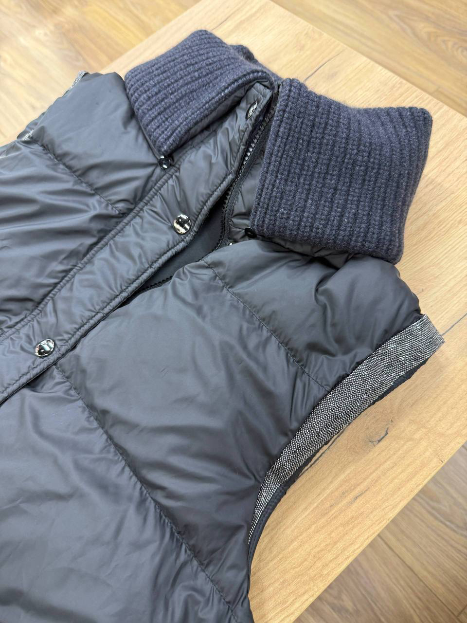 ЖИЛЕТ BRUNELLO CUCINELLI детальное фото