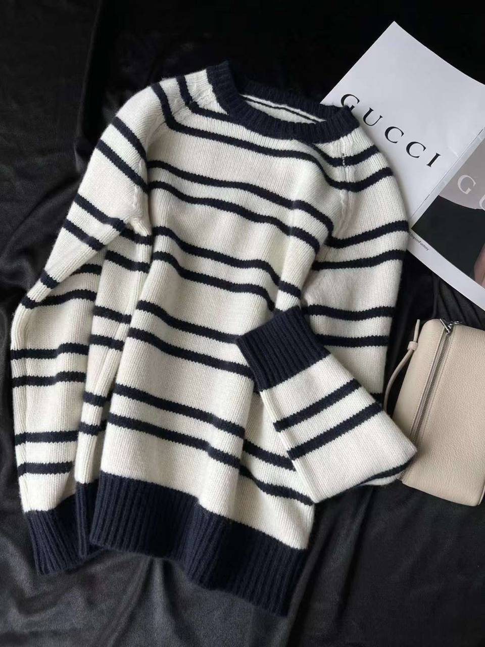 СВИТЕР MIU MIU детальное фото