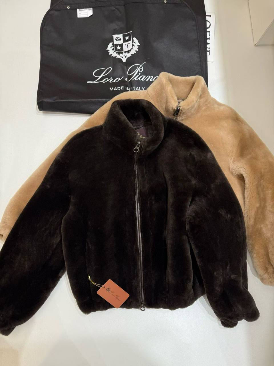 ШУБА LORO PIANA детальное фото