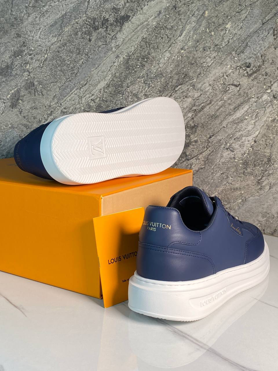 МУЖСКИЕ КЕДЫ LOUIS VUITTON детальное фото