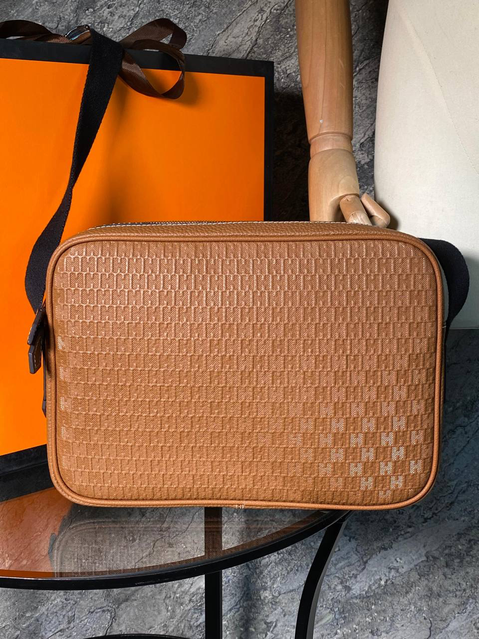 МУЖСКАЯ СУМКА МЕССЕНДЖЕР HERMES детальное фото
