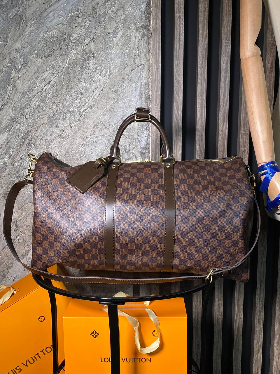 Дорожная сумка LOUIS VUITTON Damier Keepall 55 детальное фото