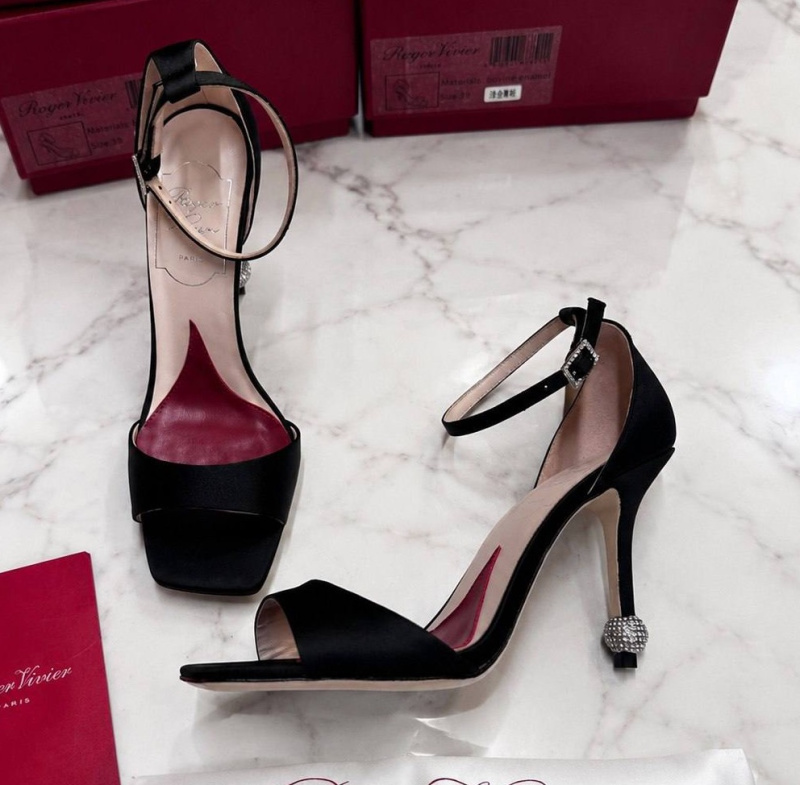 ТУФЛИ ROGER VIVIER фото
