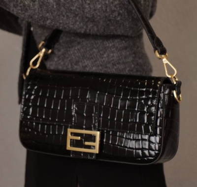 СУМКА FENDI BAGUETTE фото