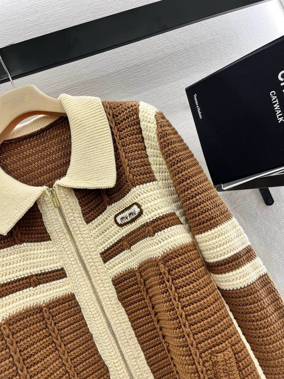 КАРДИГАН MIU MIU детальное фото