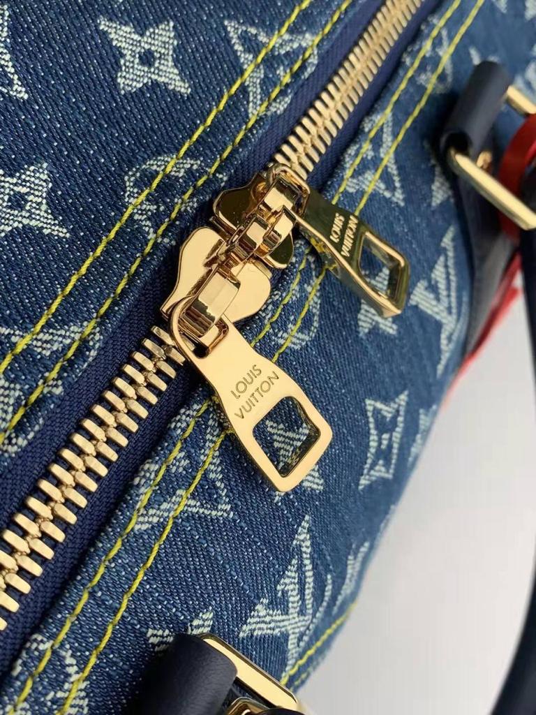 ДОРОЖНАЯ СУМКА LOUIS VUITTON детальное фото