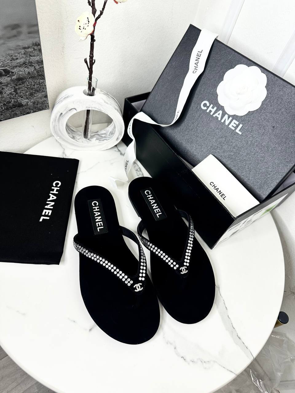 ШЛЕПКИ CHANEL детальное фото