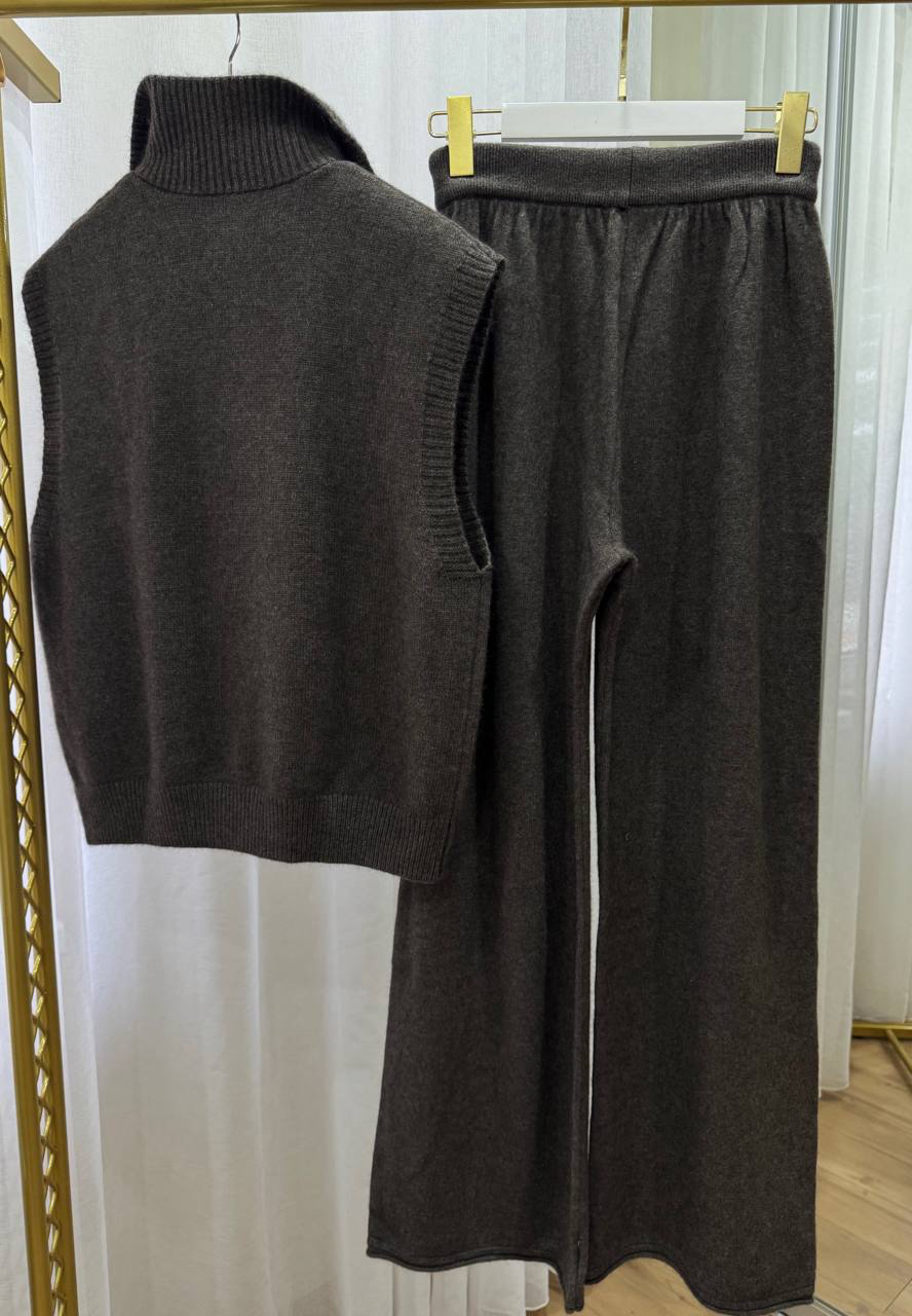 КОСТЮМ LORO PIANA детальное фото