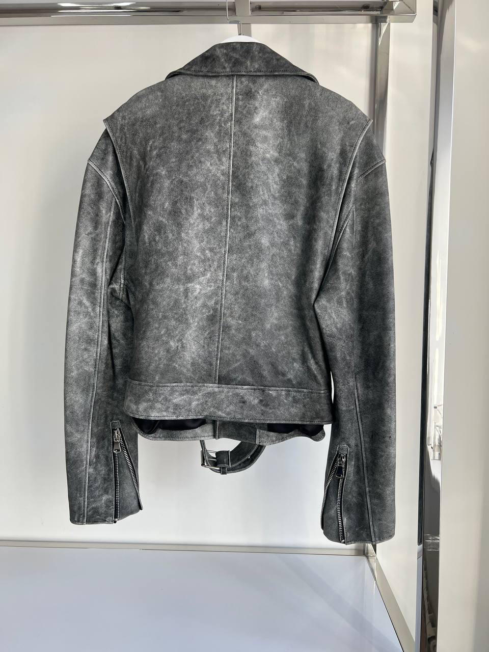 КУРТКА BALENCIAGA детальное фото