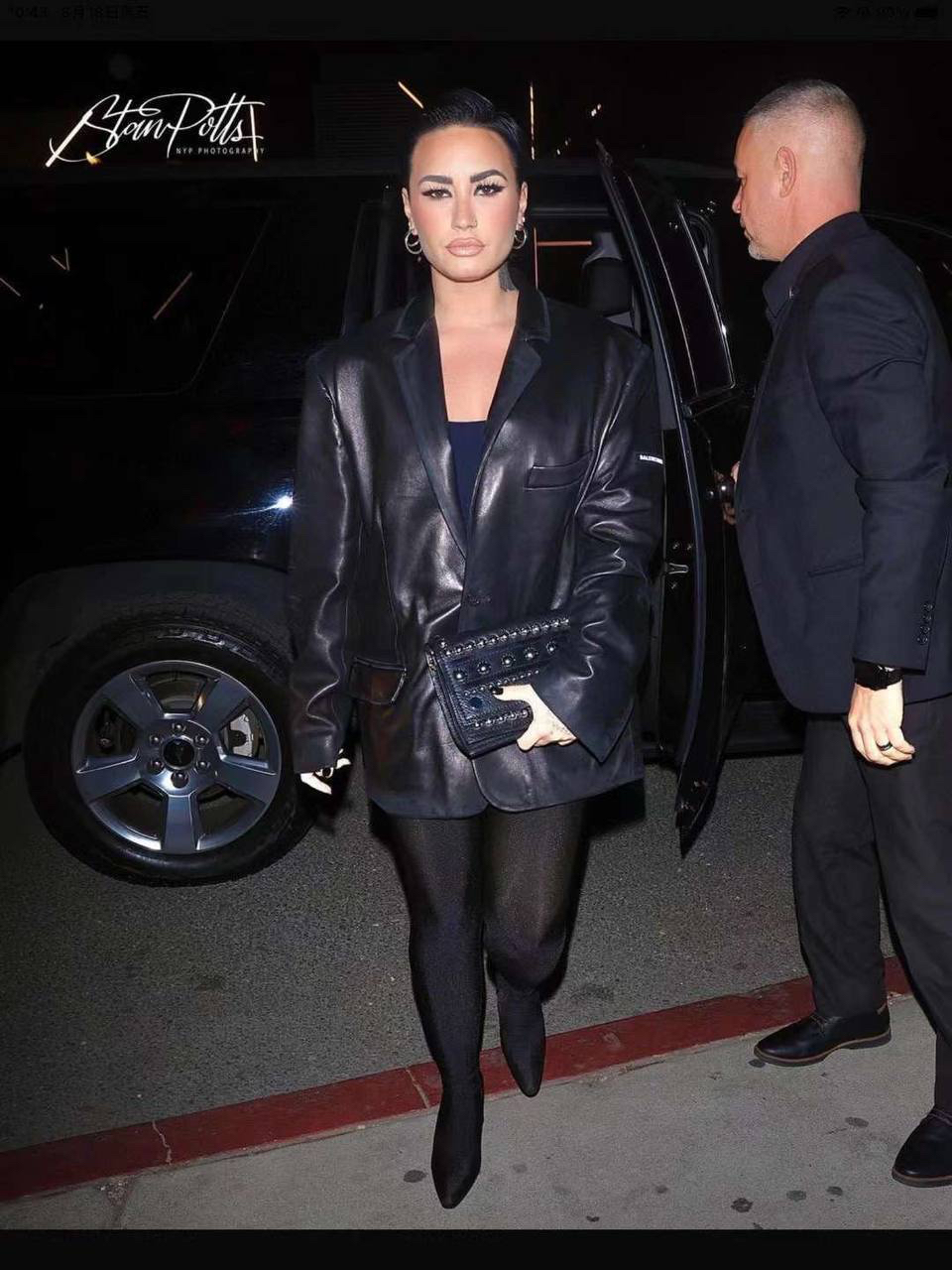 КУРТКА BALENCIAGA детальное фото