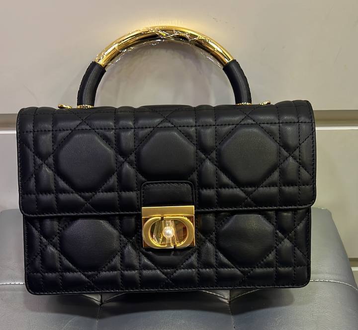 СУМКА CHRISTIAN DIOR фото