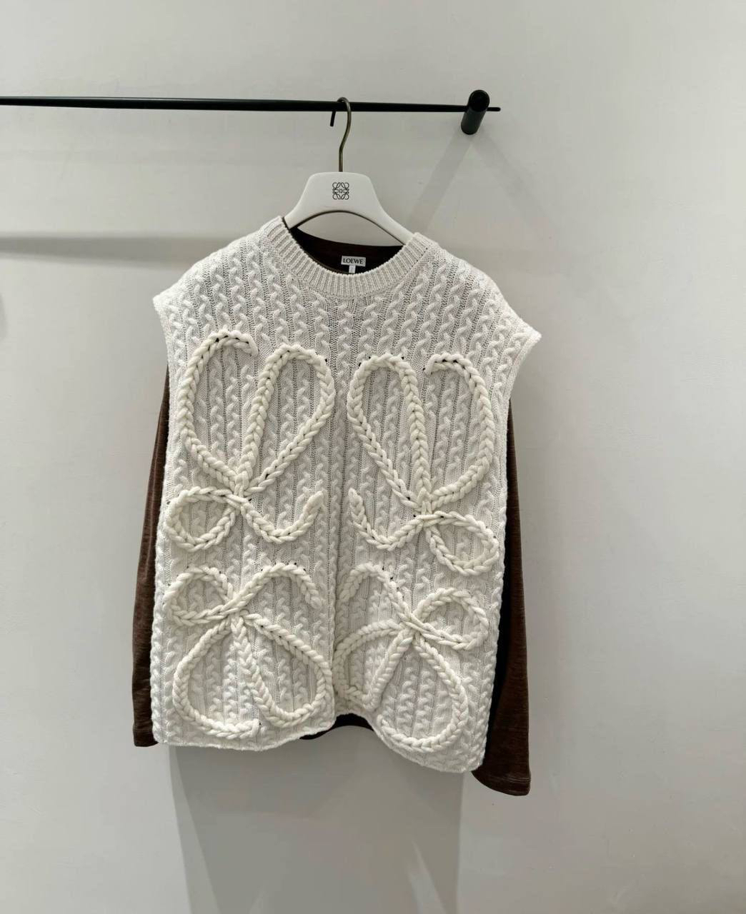 ЖИЛЕТ LOEWE детальное фото
