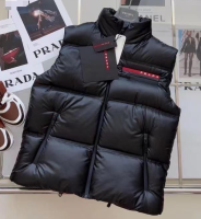 ЖИЛЕТ PRADA фото