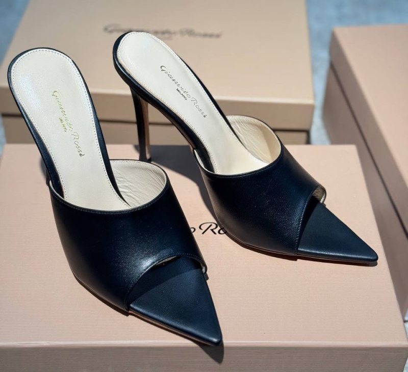 ШЛЕПКИ GIANVITO ROSSI фото