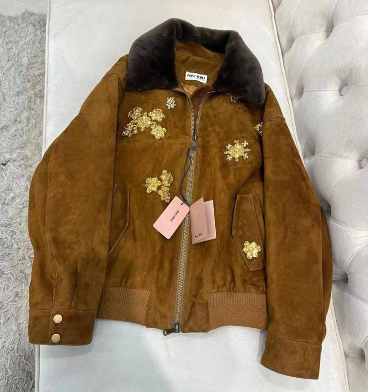 БОМБЕР MIU MIU фото