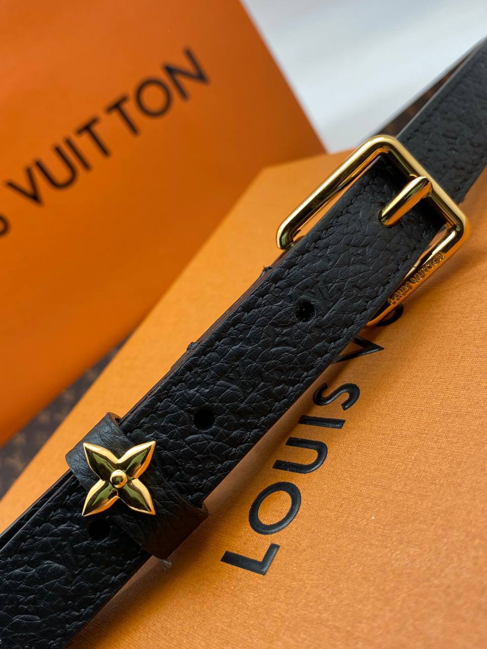 РЕМЕНЬ LOUIS VUITTON детальное фото