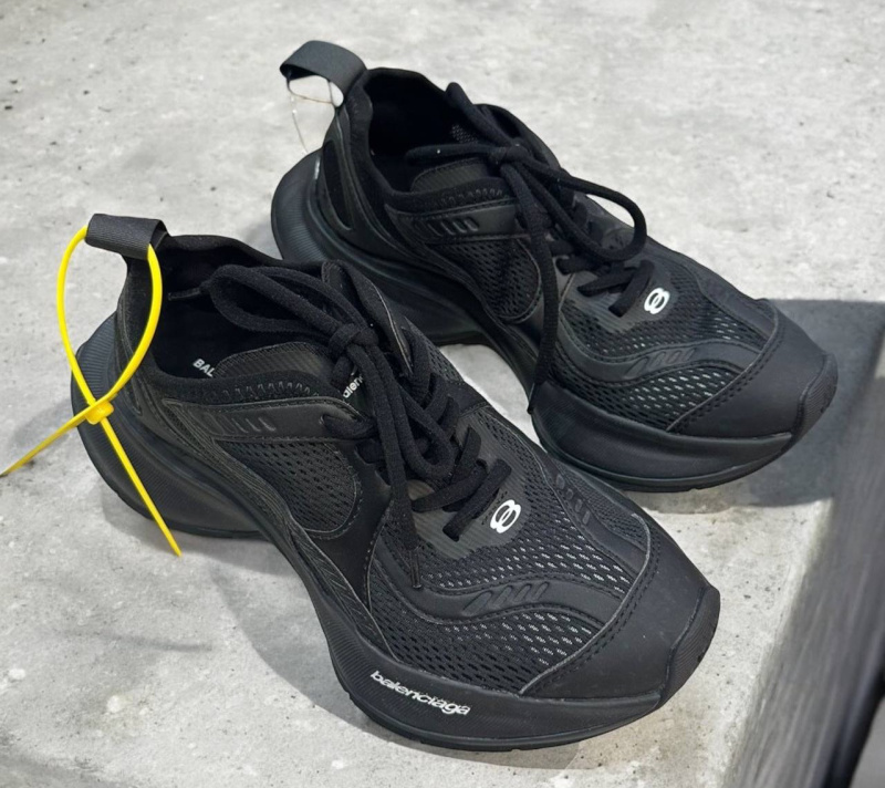 КРОССОВКИ BALENCIAGA фото