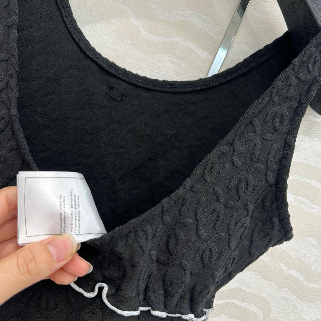 КУПАЛЬНИК CHANEL детальное фото