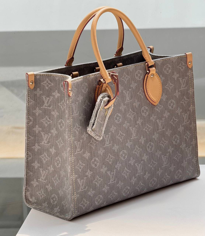 СУМКА LOUIS VUITTON фото