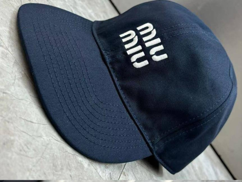 КЕПКА MIU MIU фото