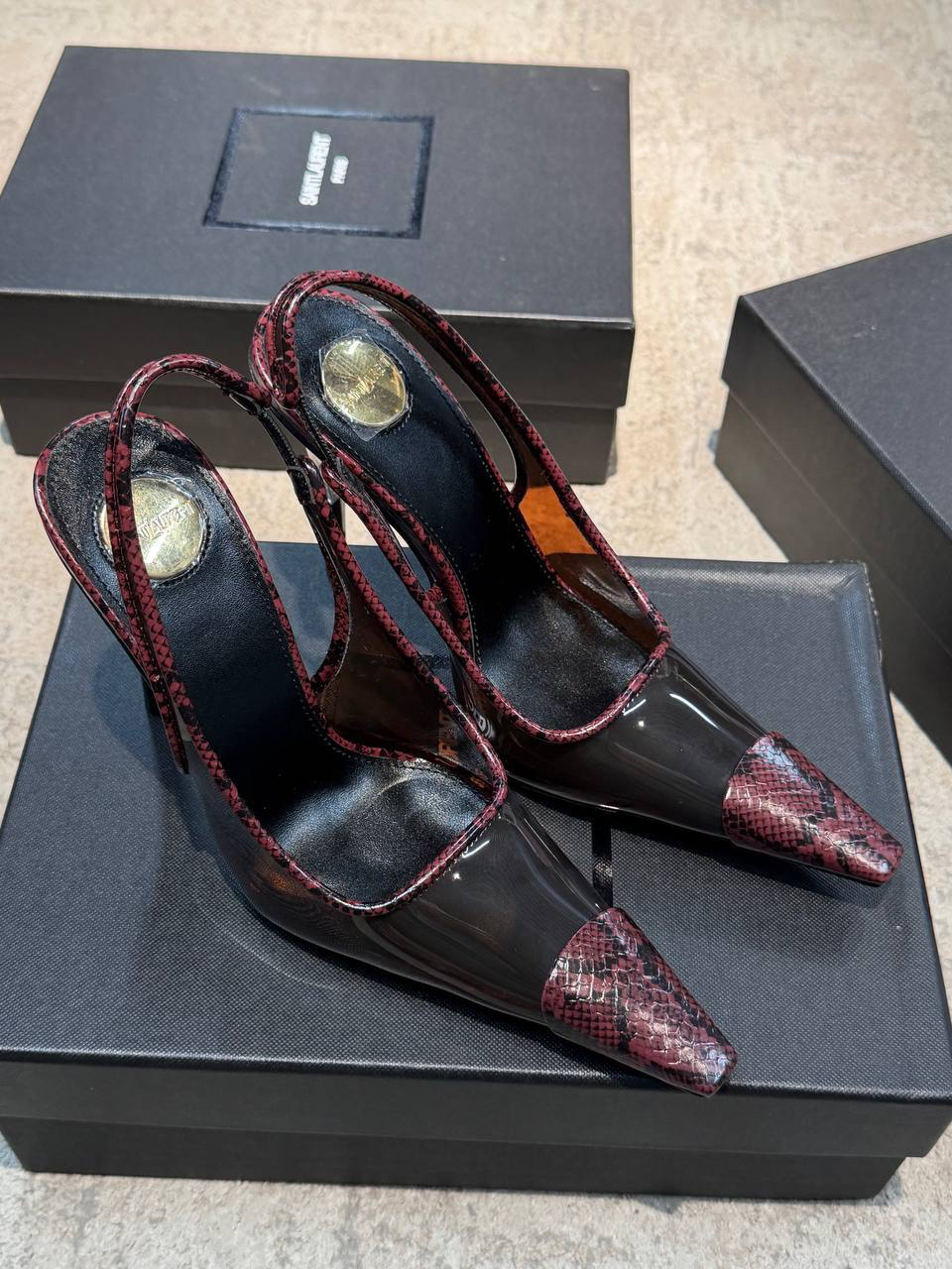ТУФЛИ SAINT LAURENT детальное фото
