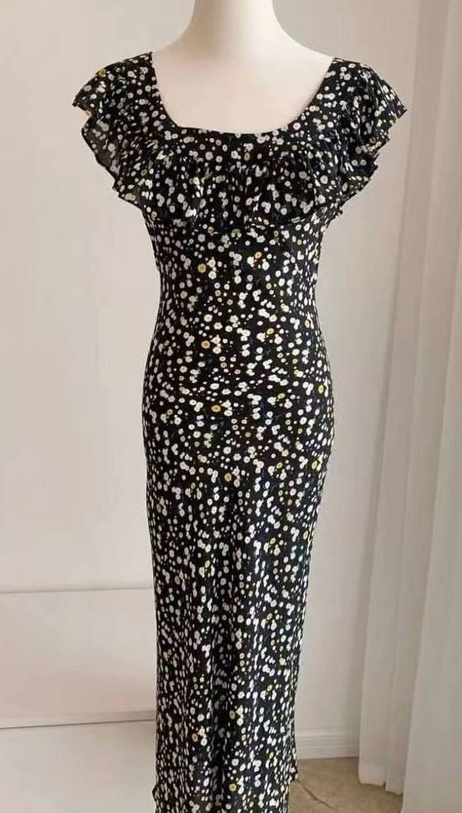 ПЛАТЬЕ REALISATION детальное фото