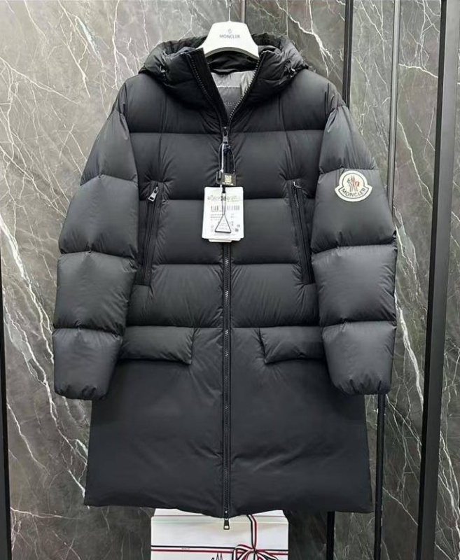 МУЖСКОЙ ПУХОВИК MONCLER фото