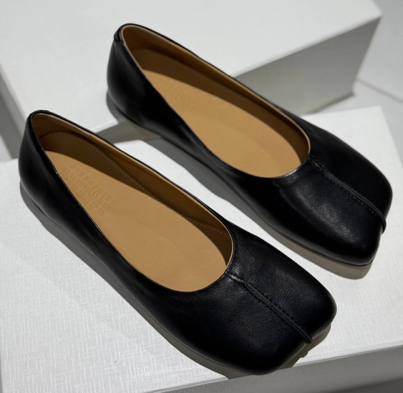 БАЛЕТКИ MAISON MARGIELA фото