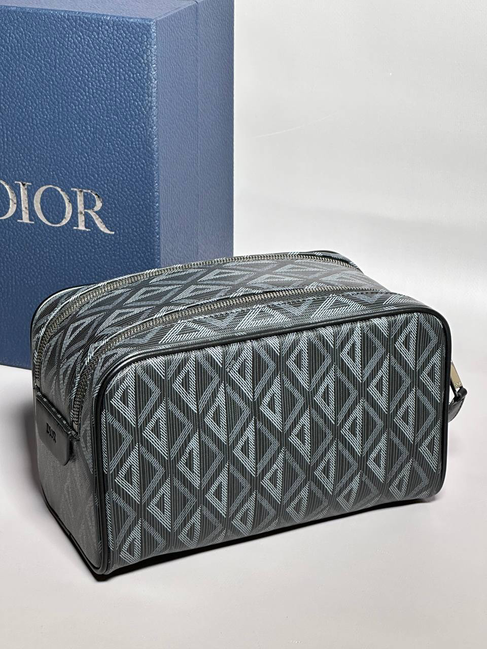 МУЖСКОЙ НЕСЕССЕР КОСМЕТИЧКА CHRISTIAN DIOR детальное фото