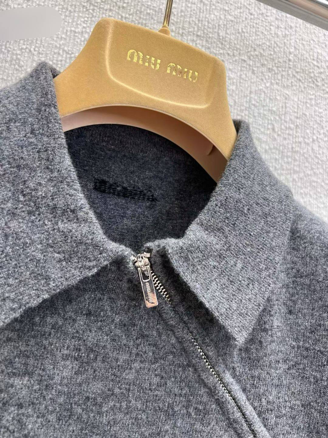 ПОЛО MIU MIU детальное фото