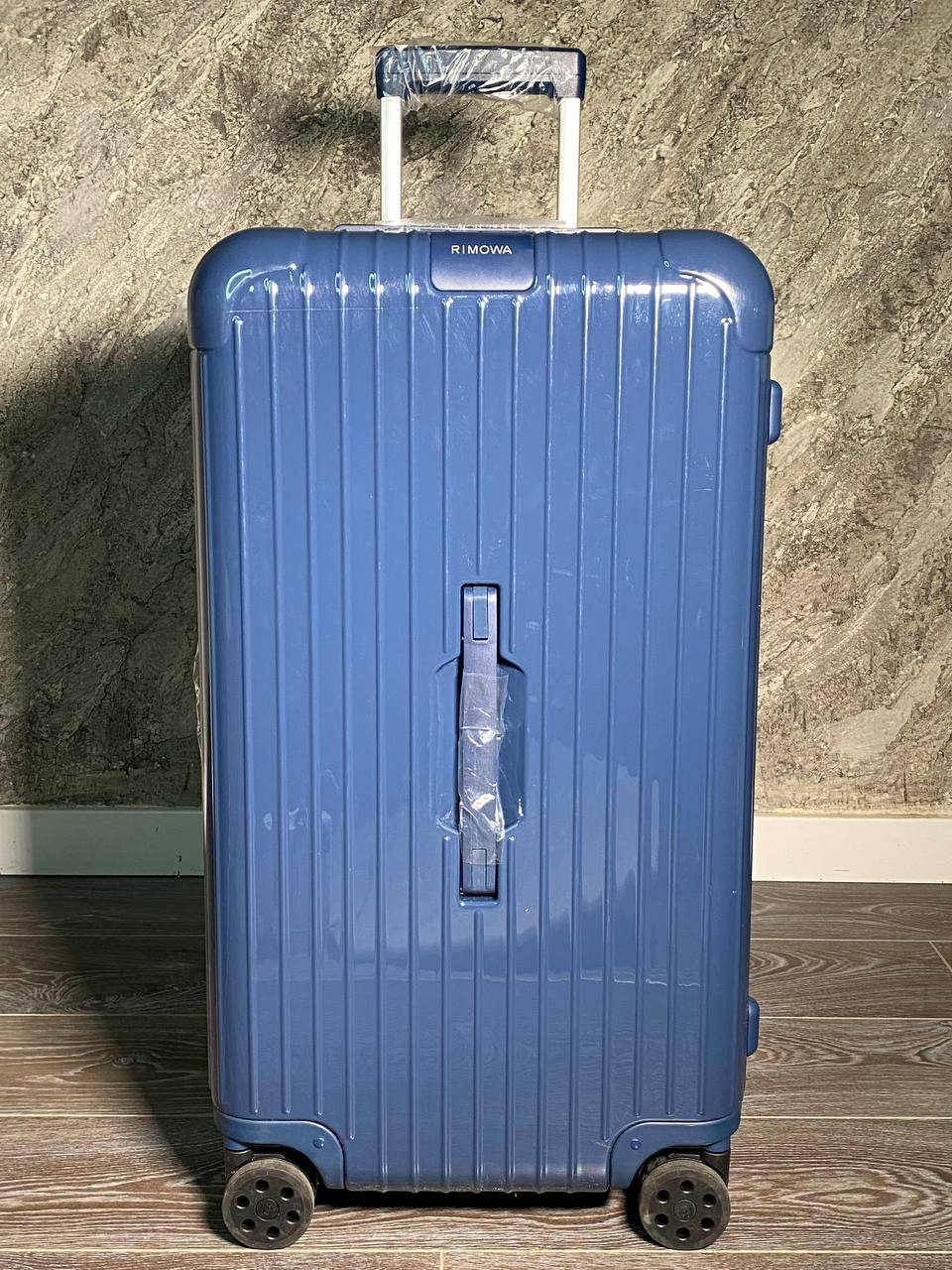 ЧЕМОДАН RIMOWA детальное фото