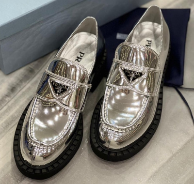 ЛОФЕРЫ PRADA фото