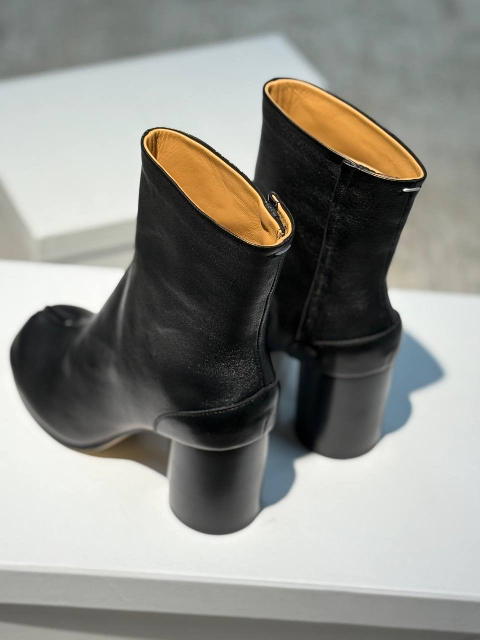 БОТИЛЬОНЫ MAISON MARGIELA детальное фото