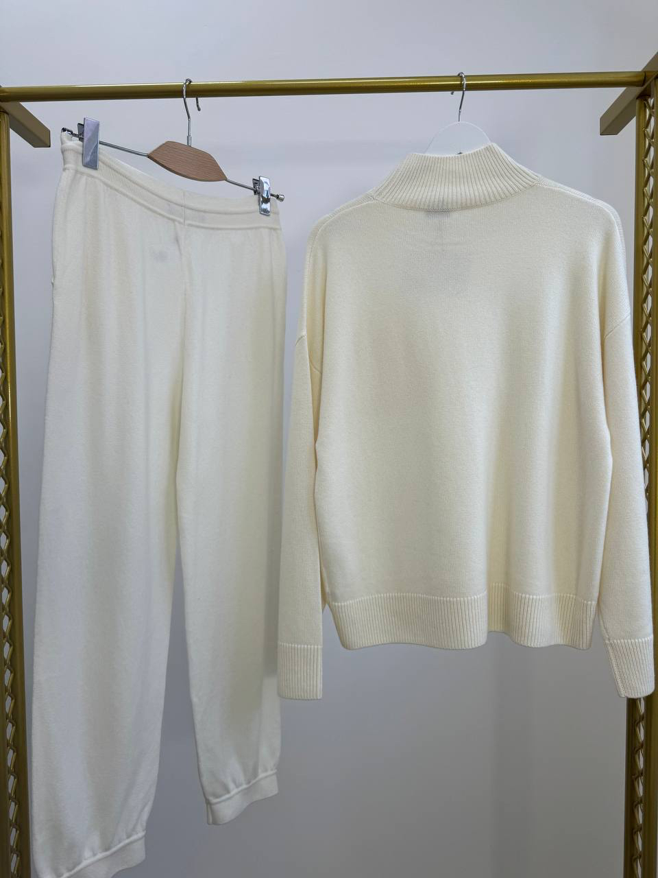 КОСТЮМ BRUNELLO CUCINELLI детальное фото