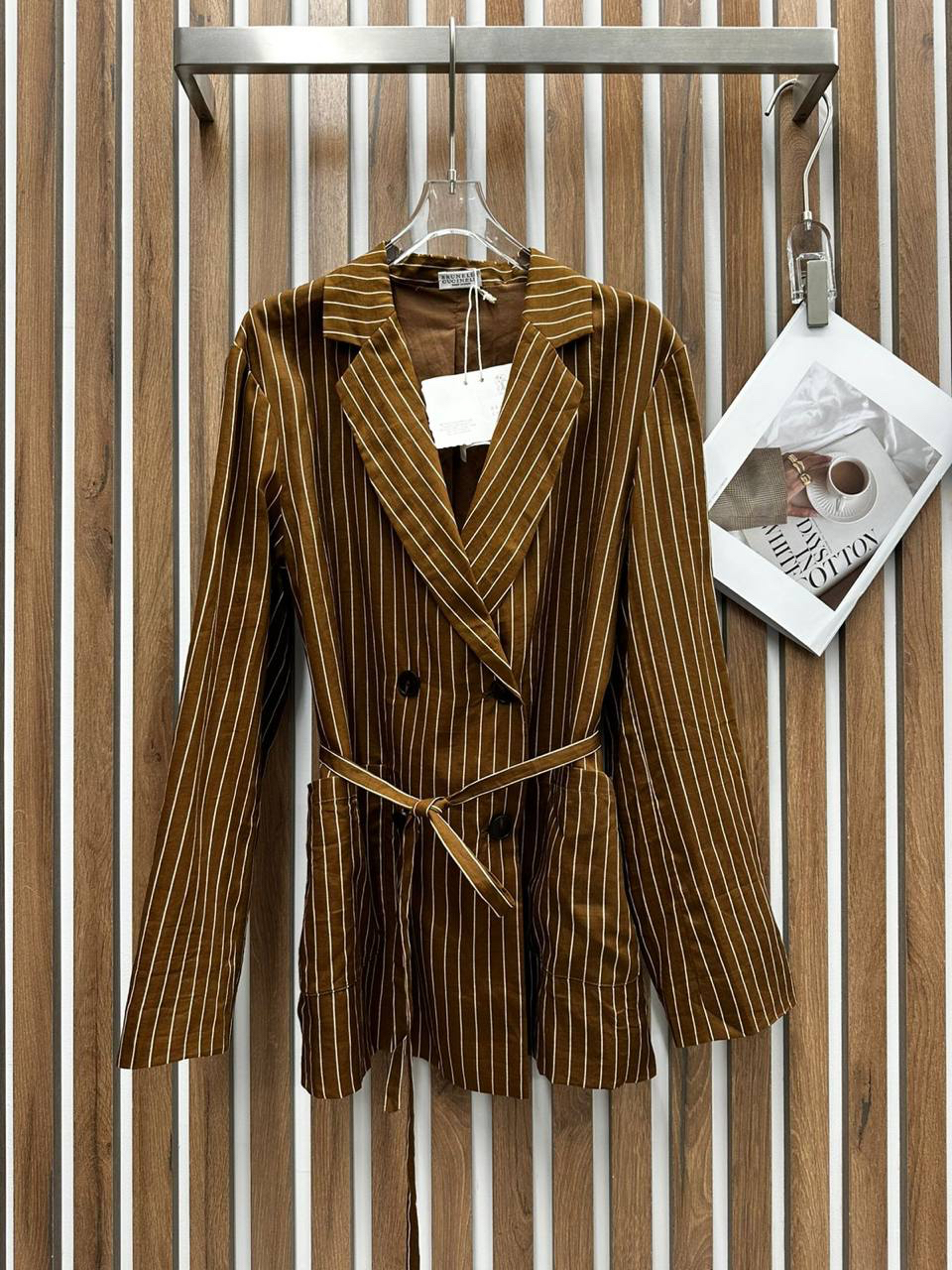 КОСТЮМ BRUNELLO CUCINELLI детальное фото