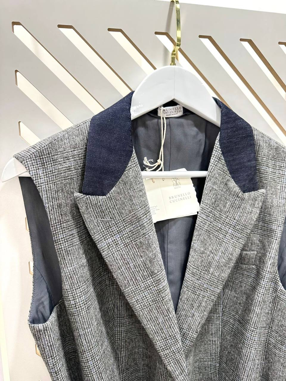 ЖИЛЕТ BRUNELLO CUCINELLI детальное фото