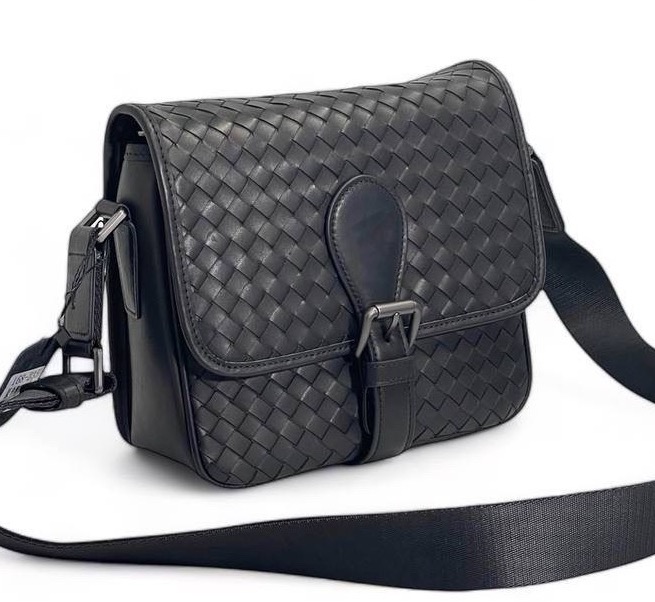 МУЖСКАЯ СУМКА МЕССЕНДЖЕР BOTTEGA VENETA фото