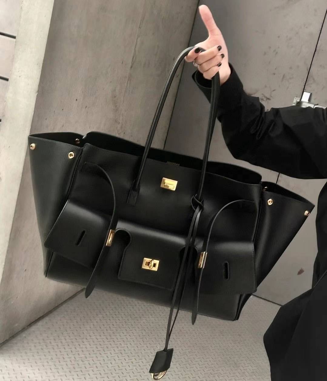 СУМКА BALENCIAGA детальное фото