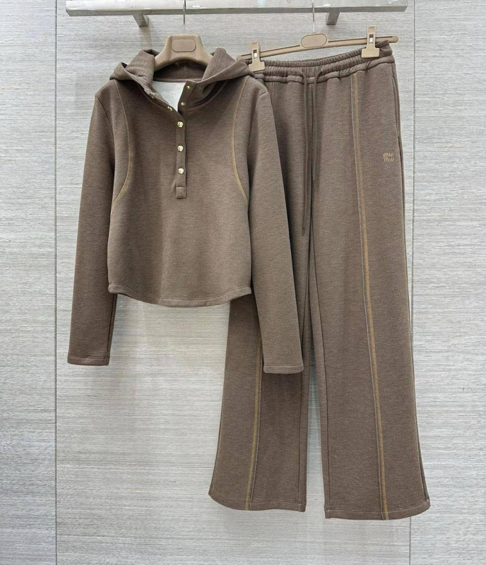 КОСТЮМ MIU MIU фото