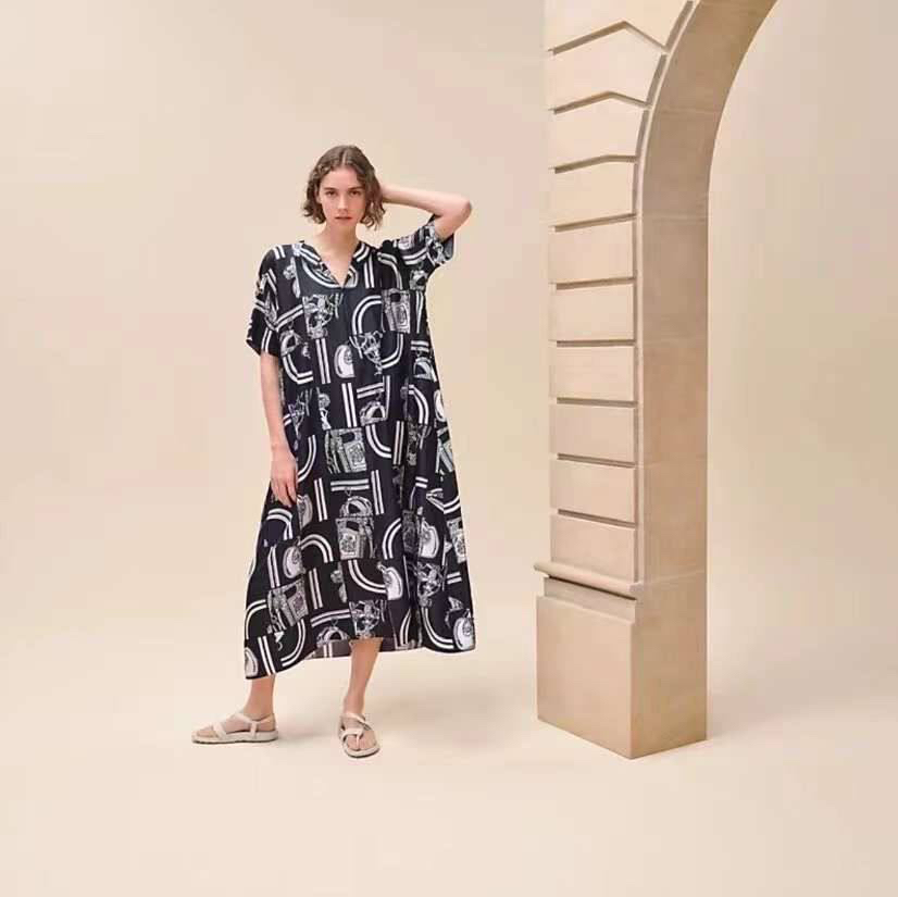 ПЛАТЬЕ HERMES детальное фото