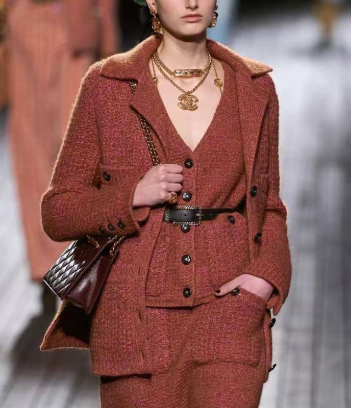 КАРДИГАН CHANEL фото