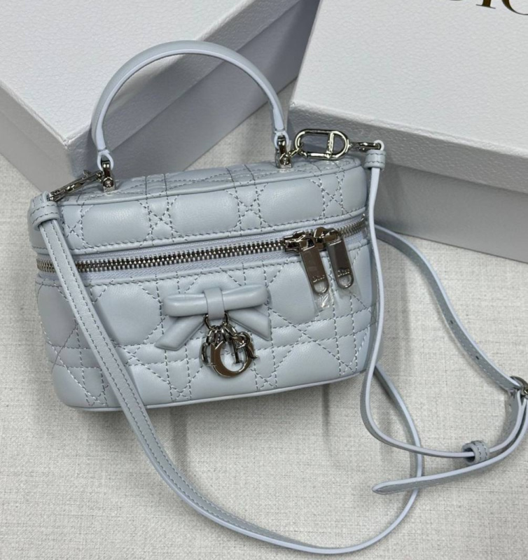 СУМКА CHRISTIAN DIOR фото